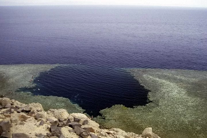 O Enigma do Buraco Azul de Dahab: Descobrindo as Profundezas do Mistério